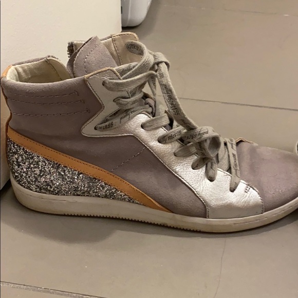 Sparkly high top tennis shoes - Picture 2 of 5